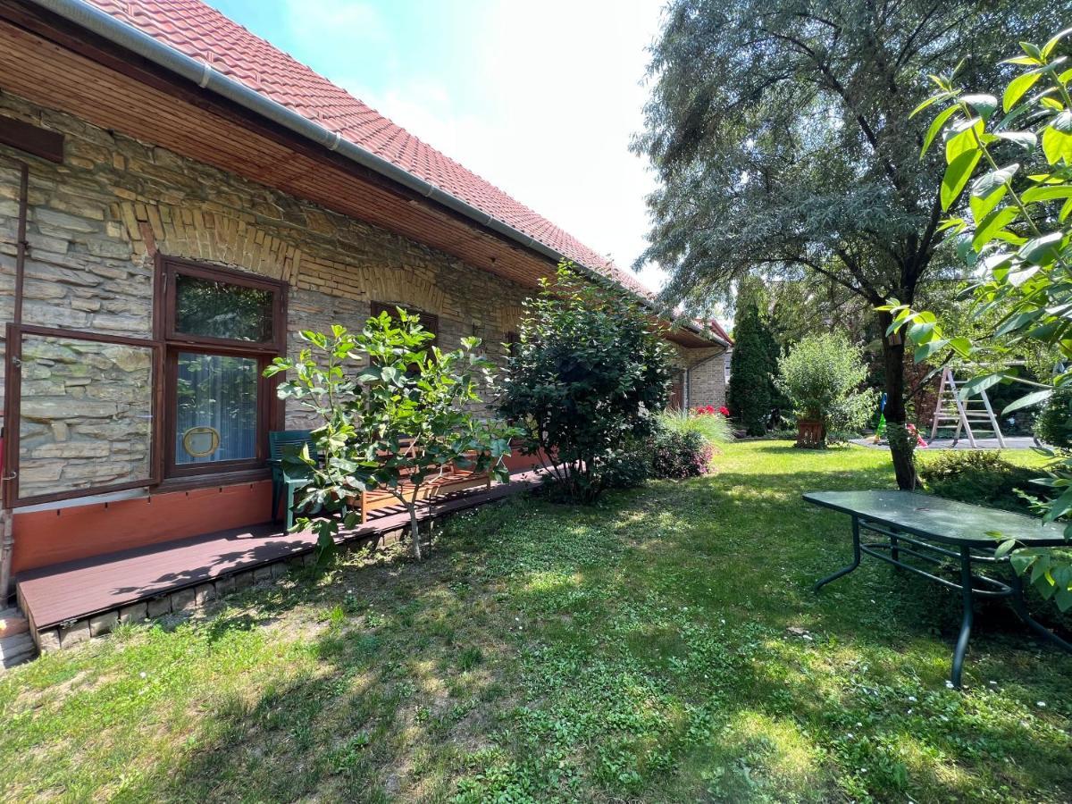 Kohaz Apartman Apartment Veszprem Exterior photo